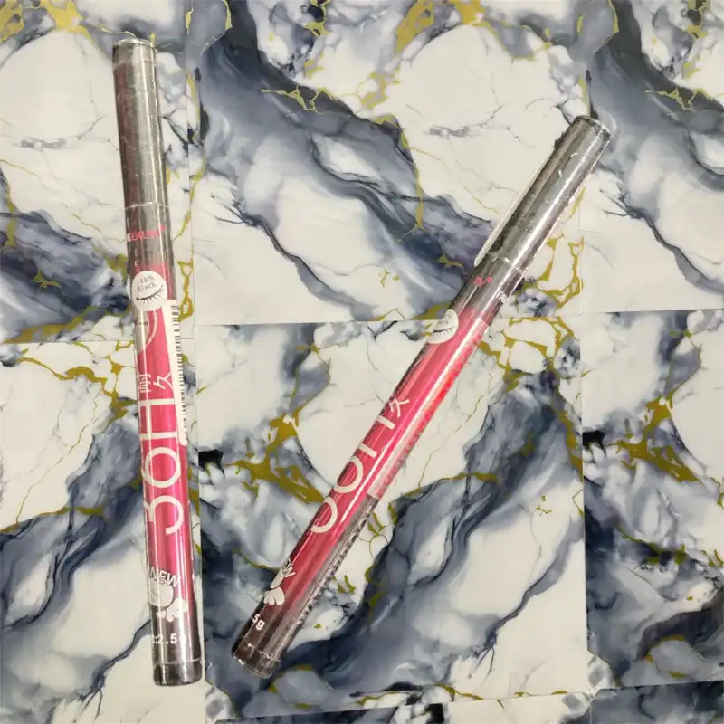 Delineador Plumon EB7033